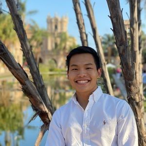 Meet your Posher, Alex